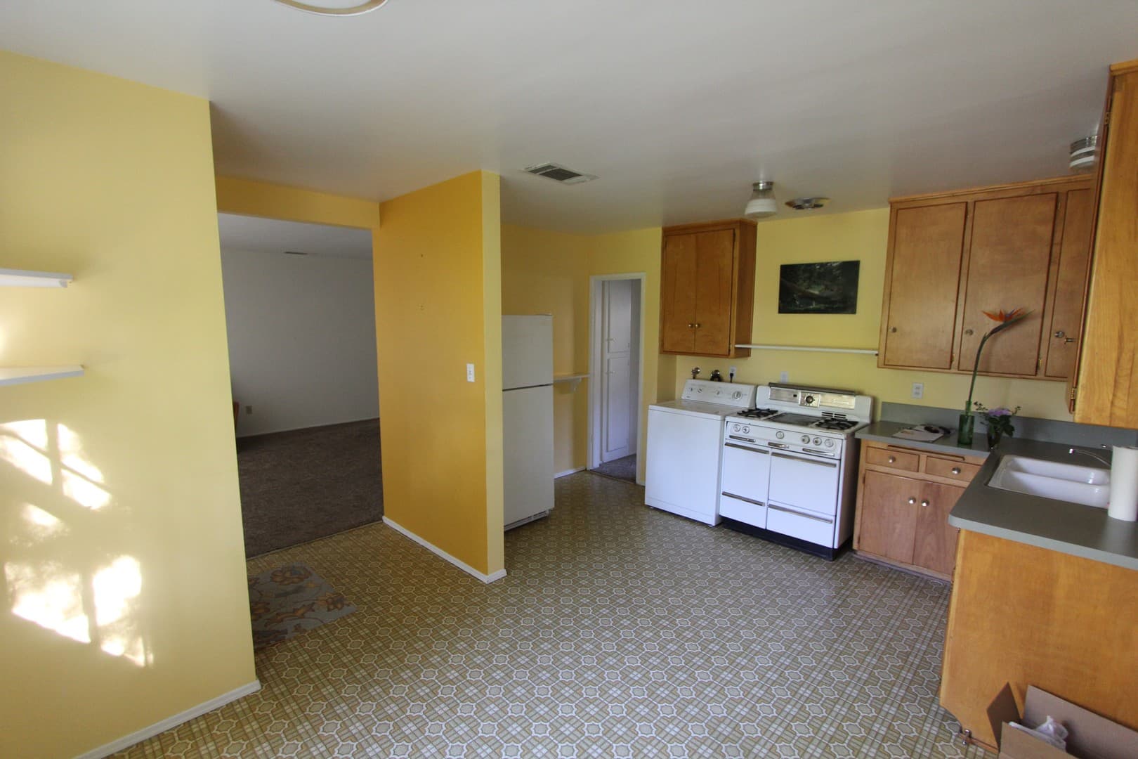 RIVERSIDE House: 117 W BLAINE ST