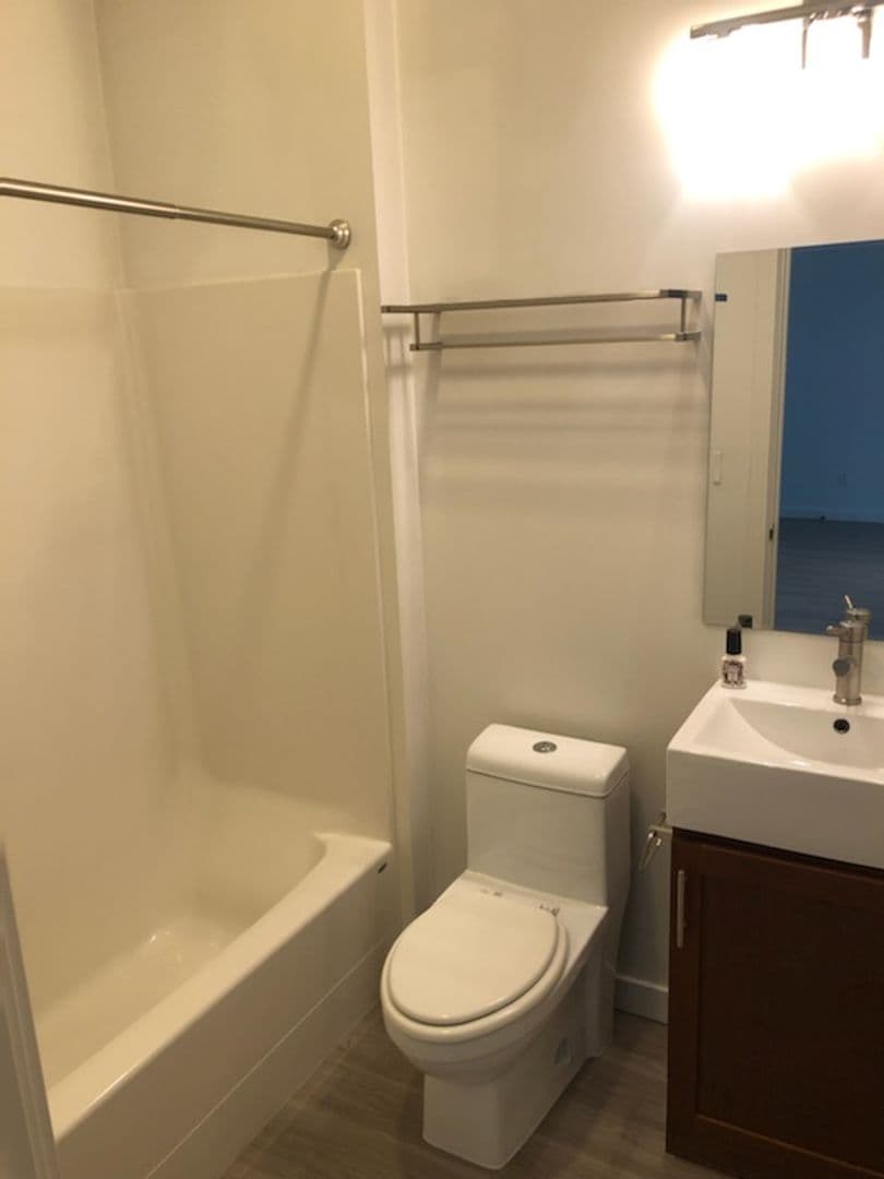 Portland Apartment: 4326 N. Mississippi Ave