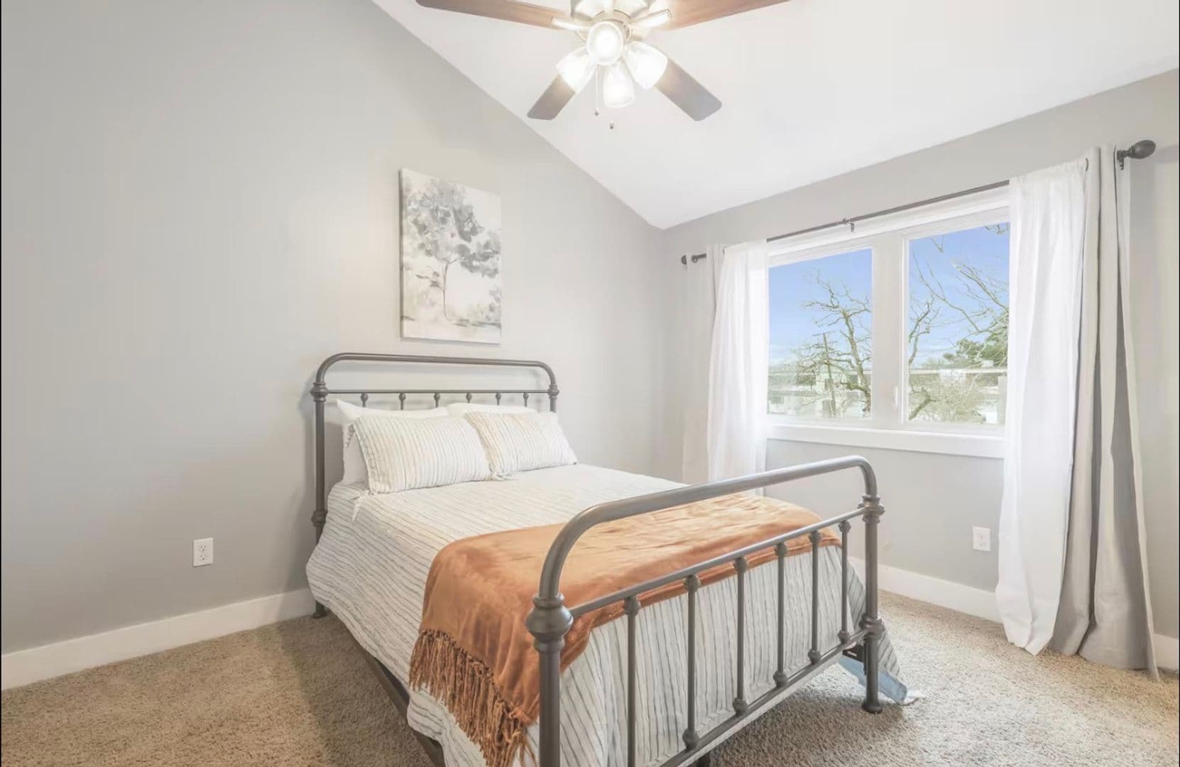 Lafayette Townhome: 113 Bayou St #107A