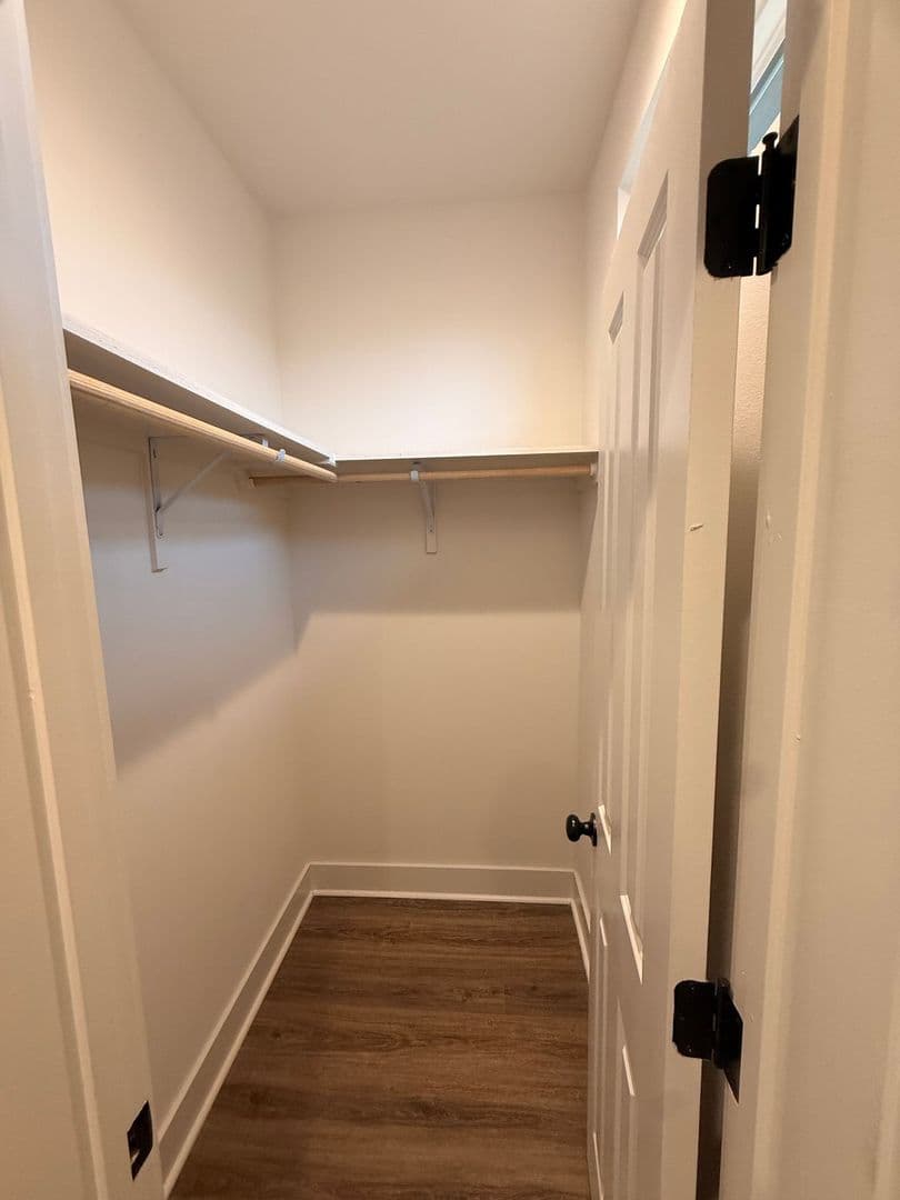 Lafayette Apartment: 112 Winged Elm Lane