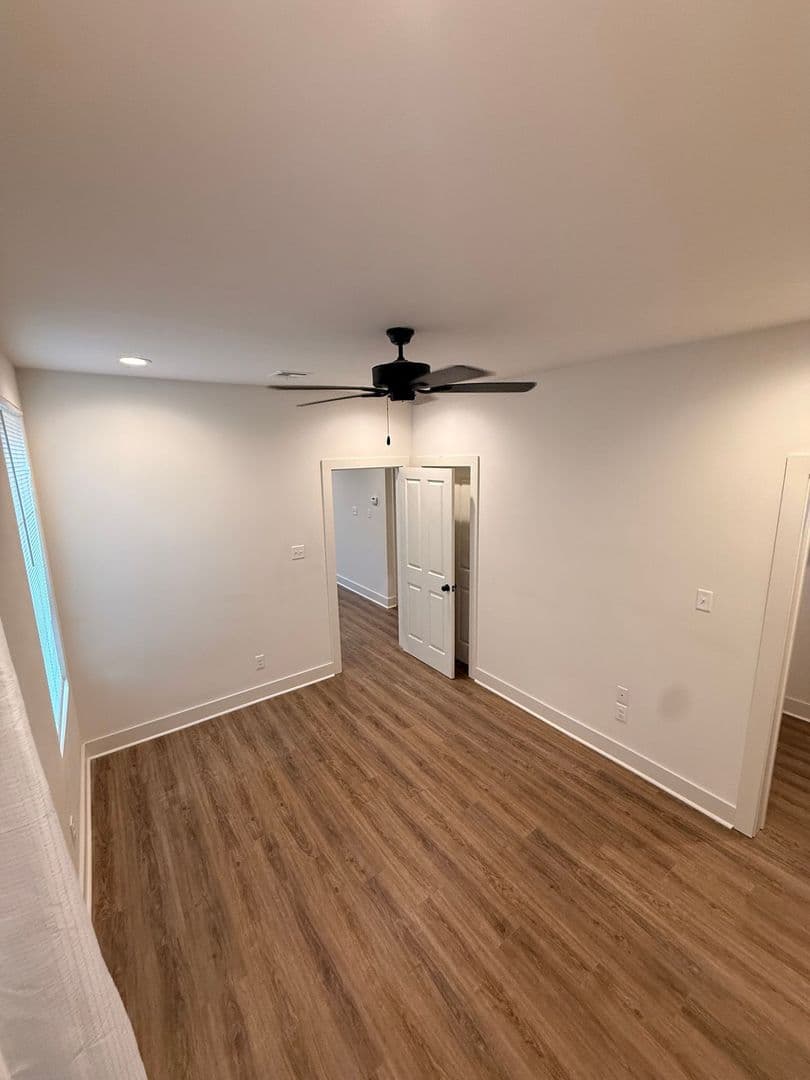 Lafayette Apartment: 112 Winged Elm Lane