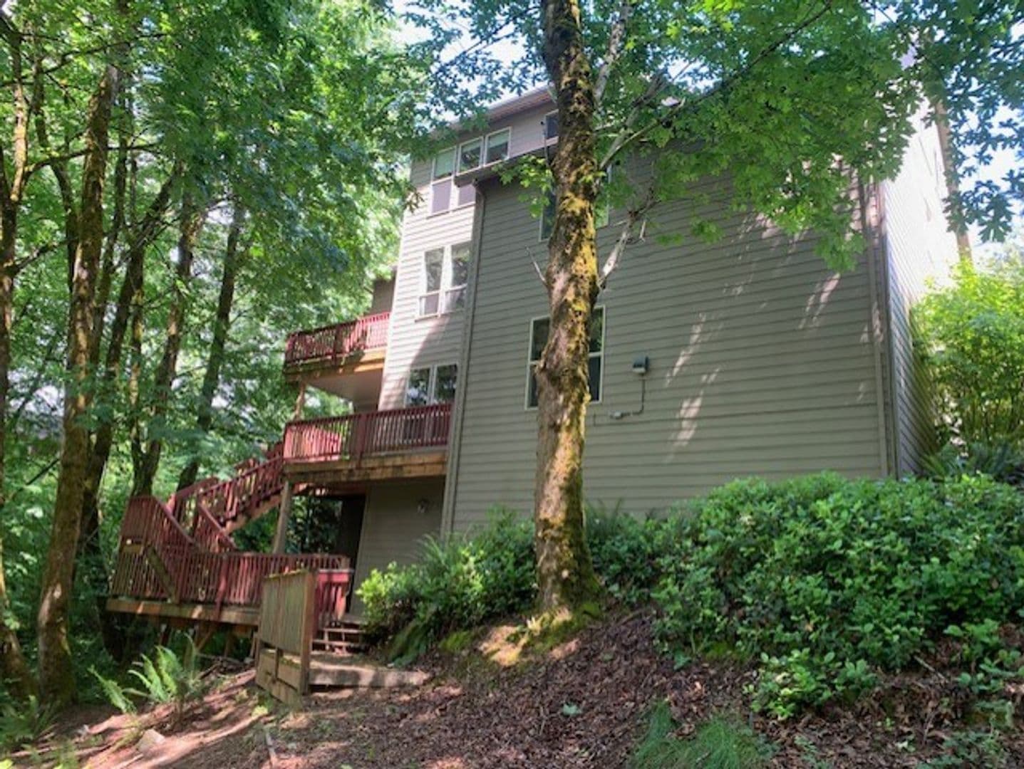Portland House: 13907 SE Fircrest Street