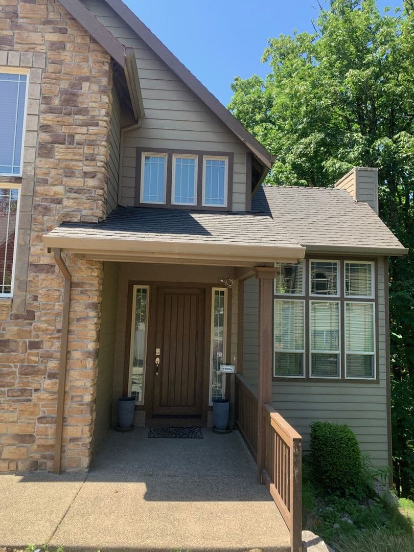 Portland House: 13907 SE Fircrest Street
