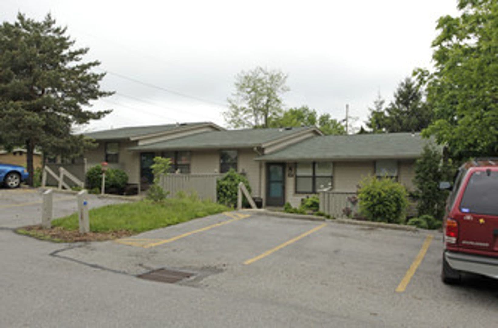 Coraopolis Apartment: 1000 Dorothy Street