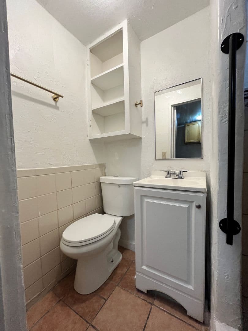 Tucson Apartment: 115 E. Alturas Street