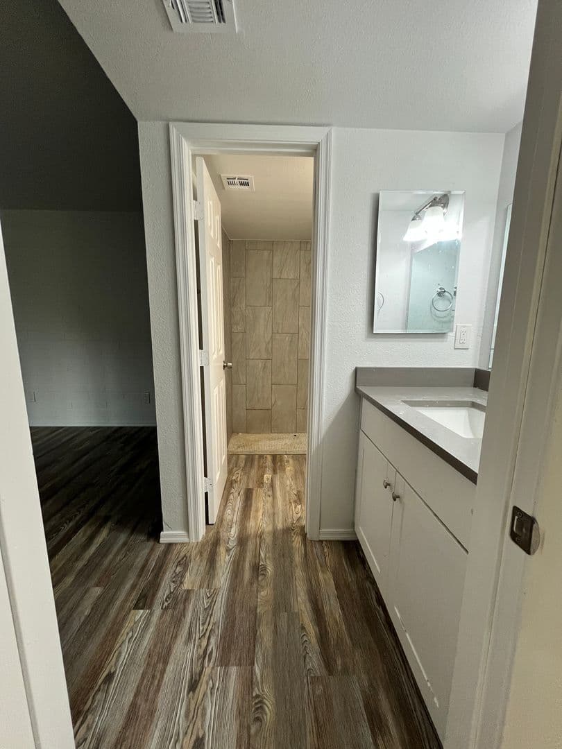 Tucson Apartment: 5570 E Hampton Street