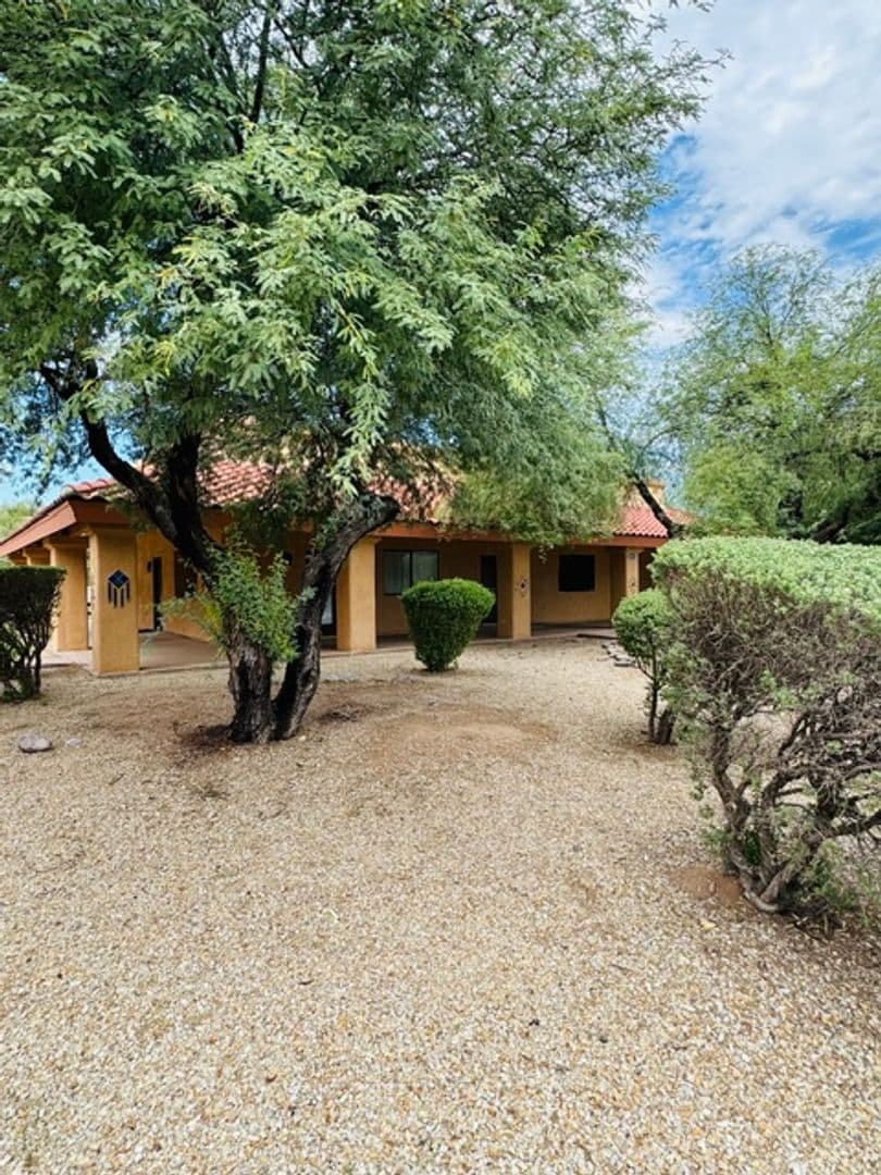 Mammoth Apartment: 14930 S. Highway 77