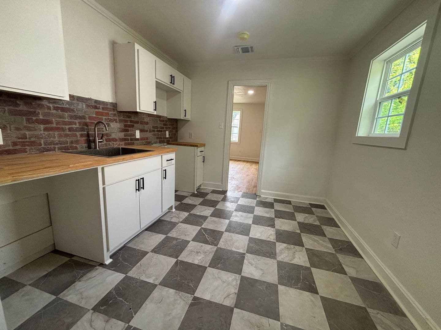 Bossier City House: 213 Kelly