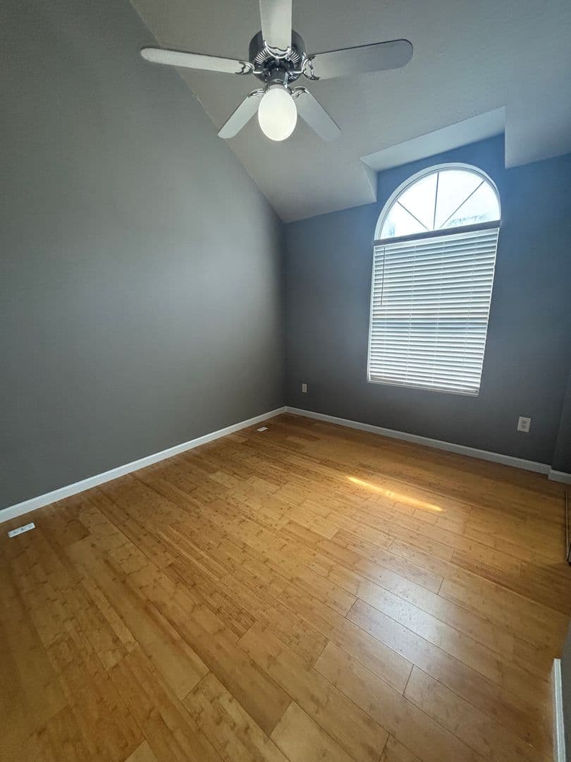 Shreveport House: 303 Settlers Park