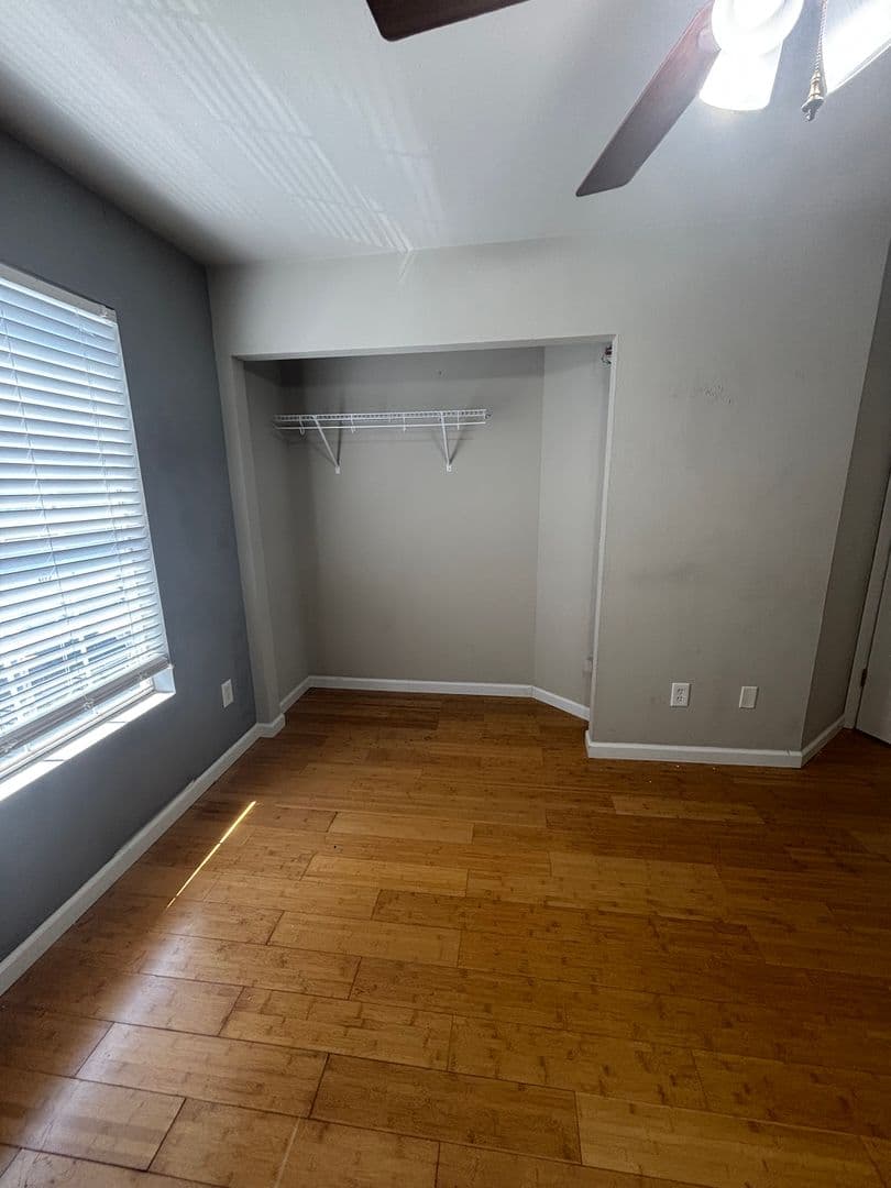 Shreveport House: 303 Settlers Park