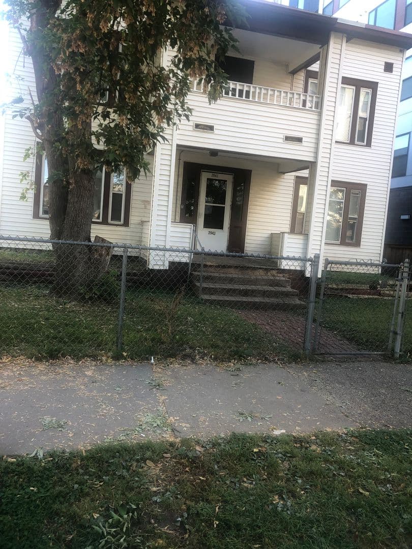 Minneapolis Apartment: 2941 Harriet Ave South