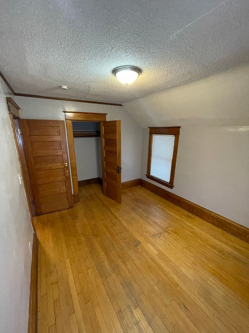 Minneapolis Apartment: 3718 Oakland Ave S