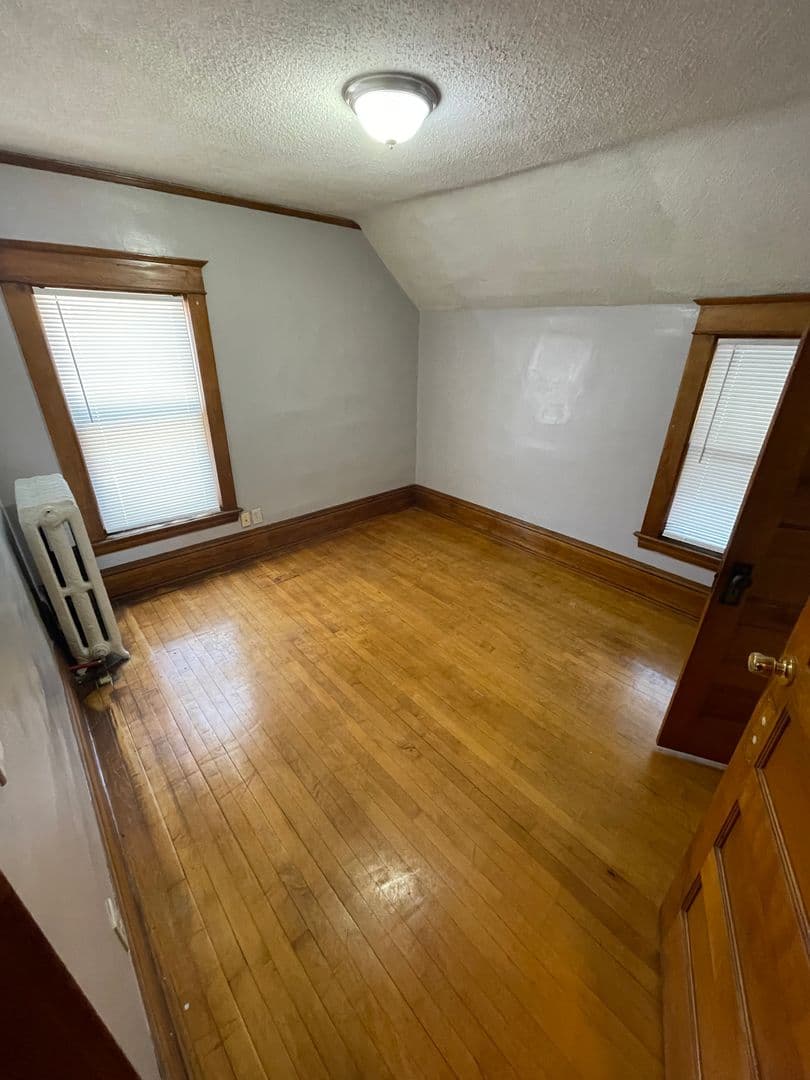 Minneapolis Apartment: 3718 Oakland Ave S