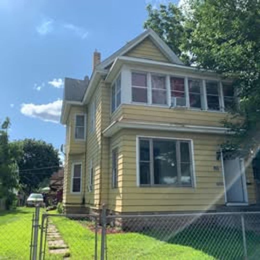 Minneapolis Apartment: 3140 16th Ave S