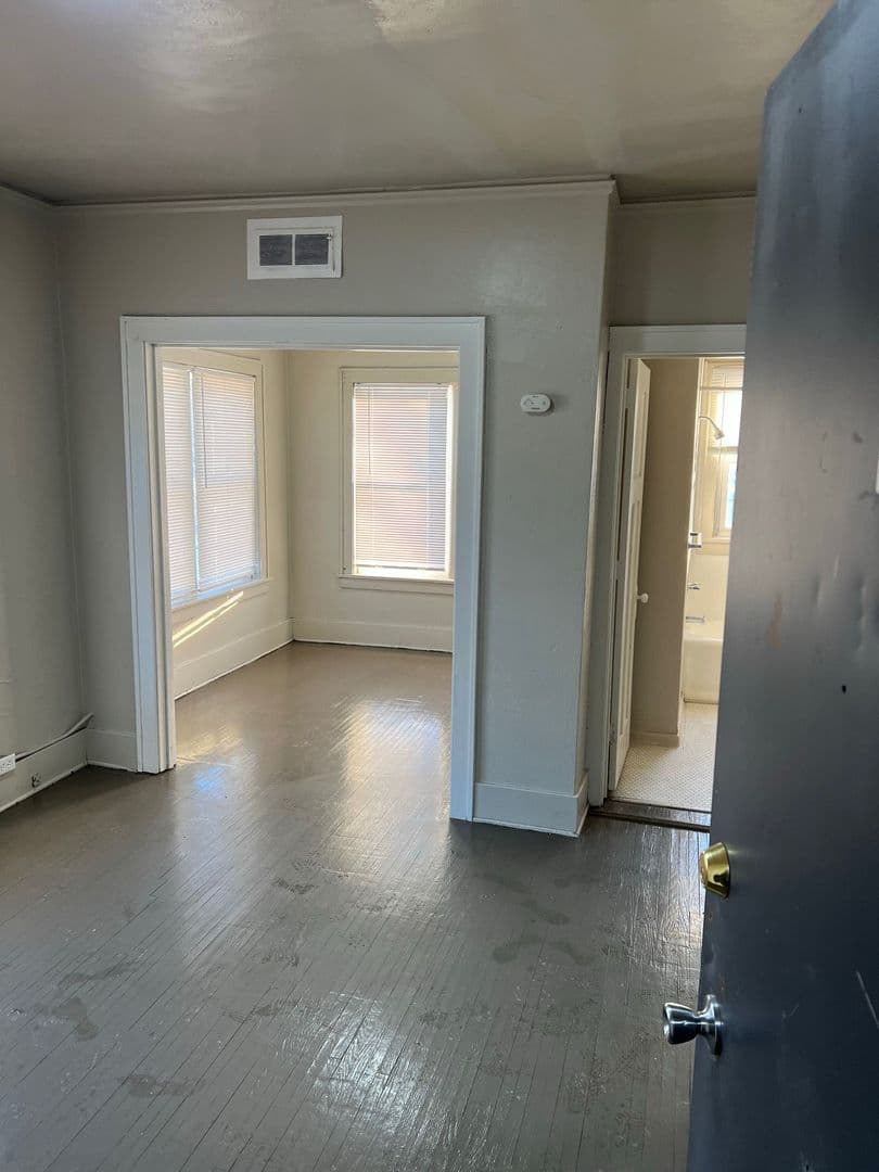 Sioux City Apartment: 301 21st Street