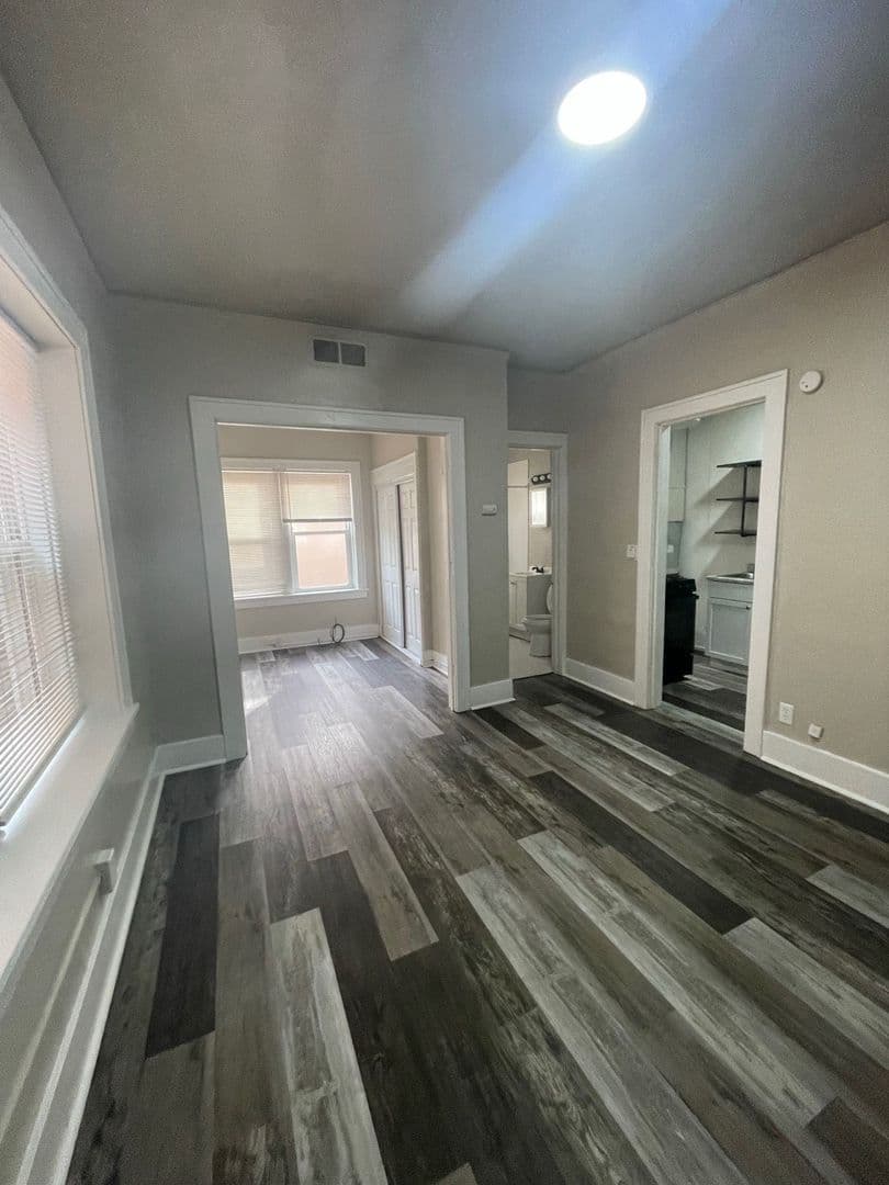 Sioux City Apartment: 301 21st Street