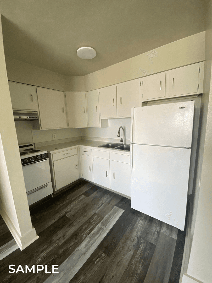 So Sioux City Apartment: 300-310 W 33rd St
