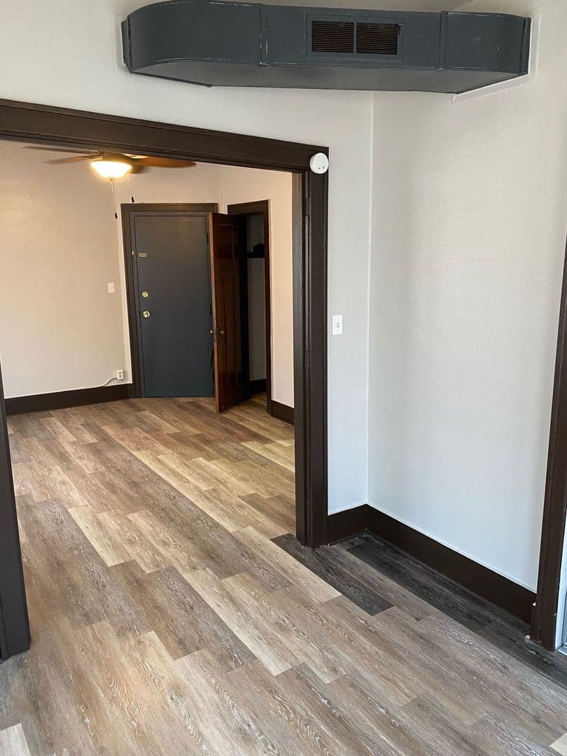 Sioux City Apartment: 301 21st Street
