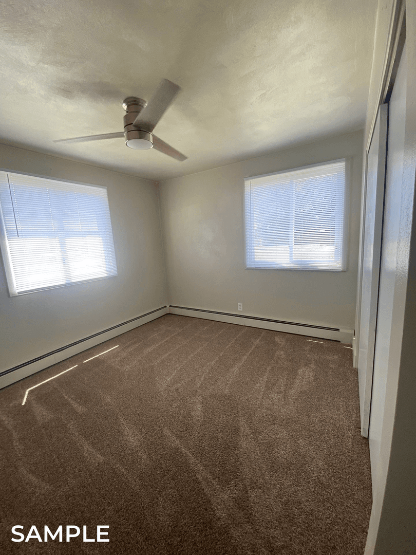 So Sioux City Apartment: 300-310 W 33rd St
