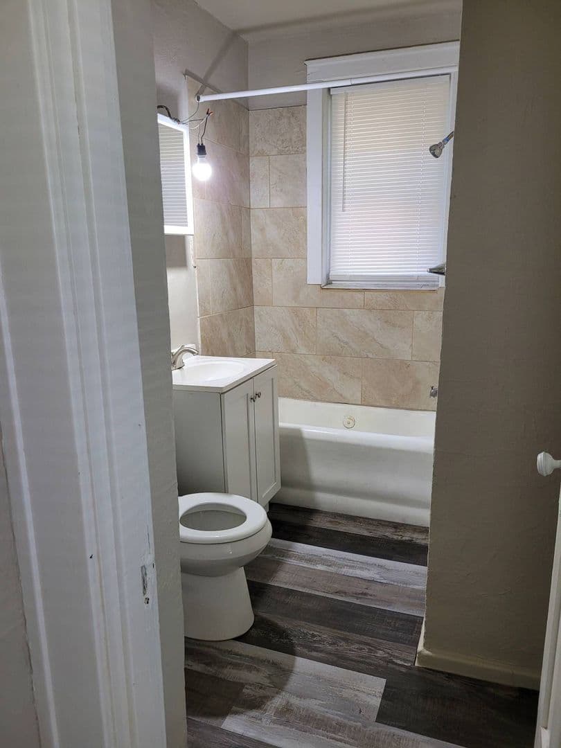 Sioux City Apartment: 301 21st Street