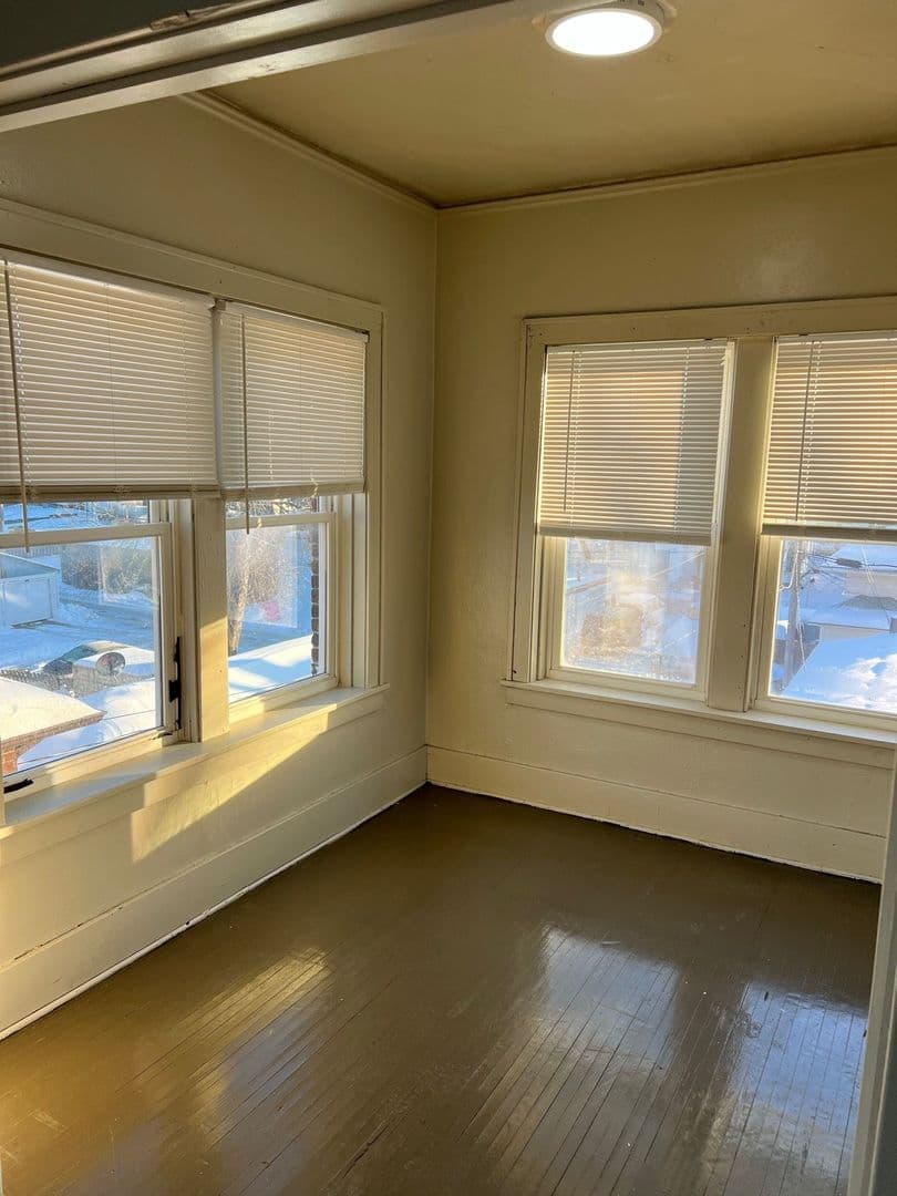 Sioux City Apartment: 301 21st Street