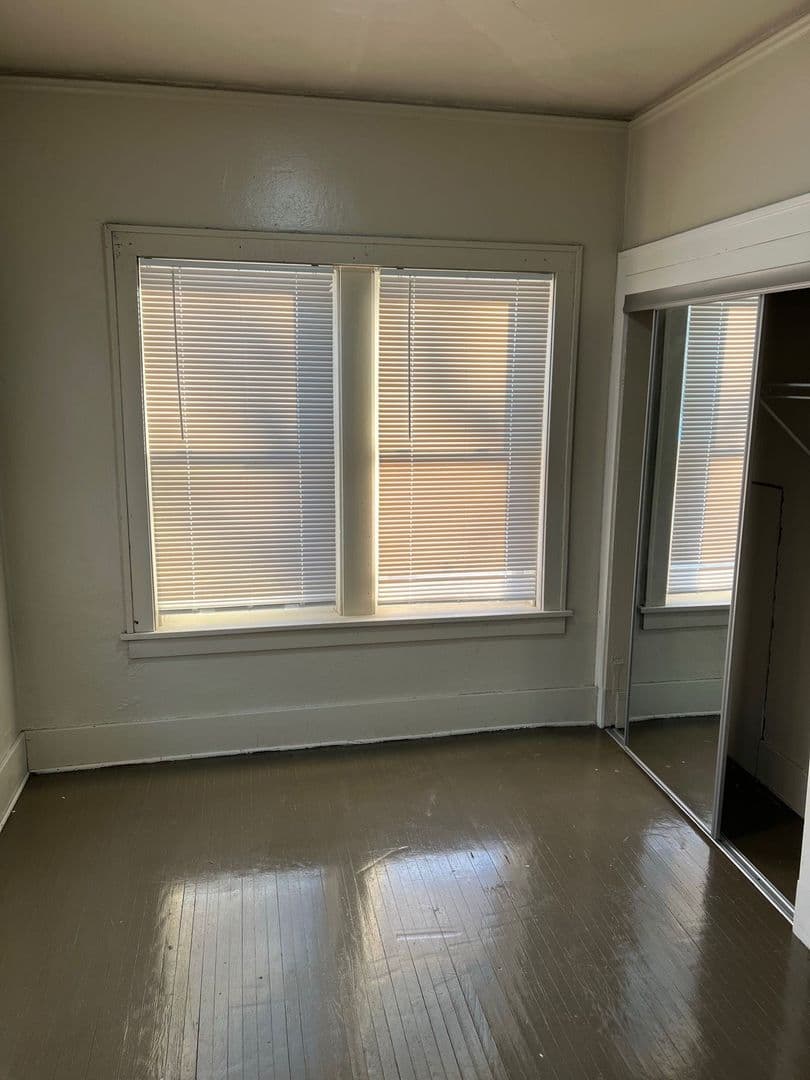 Sioux City Apartment: 301 21st Street