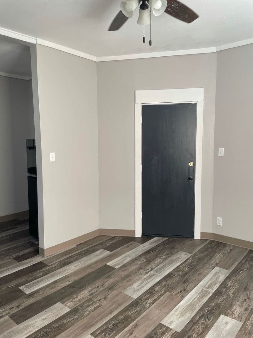 Sioux City Apartment: 301 21st Street