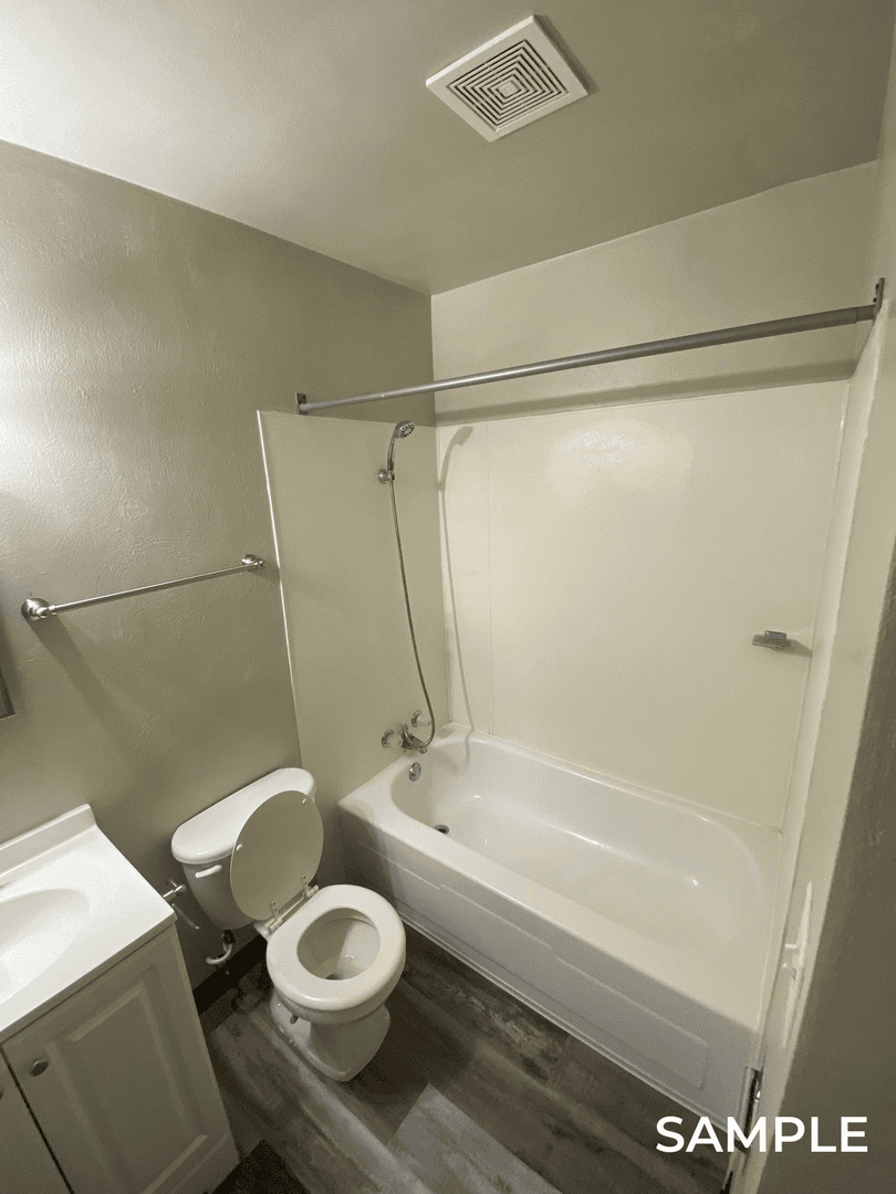 So Sioux City Apartment: 300-310 W 33rd St