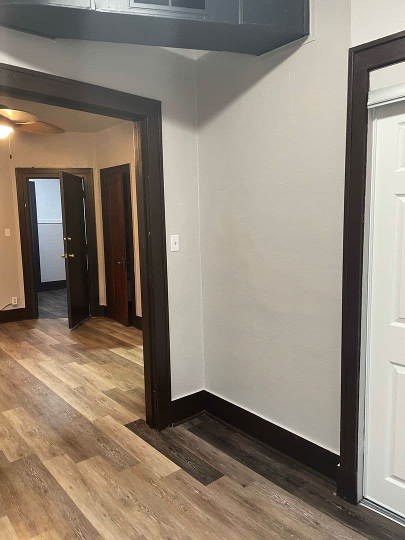 Sioux City Apartment: 301 21st Street