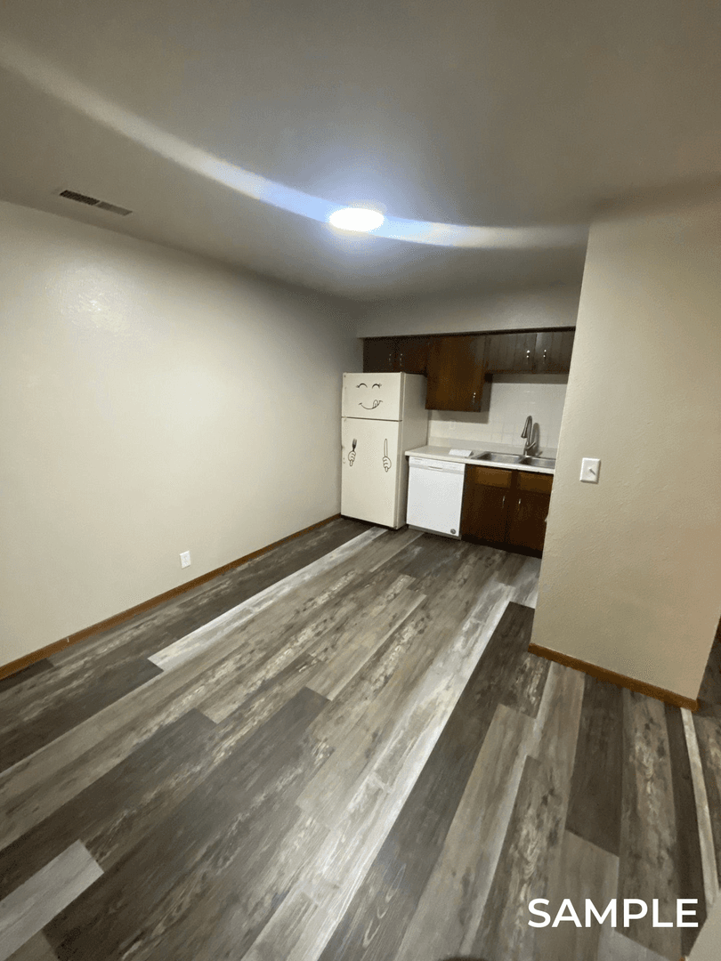 So Sioux City Apartment: 300-310 W 33rd St