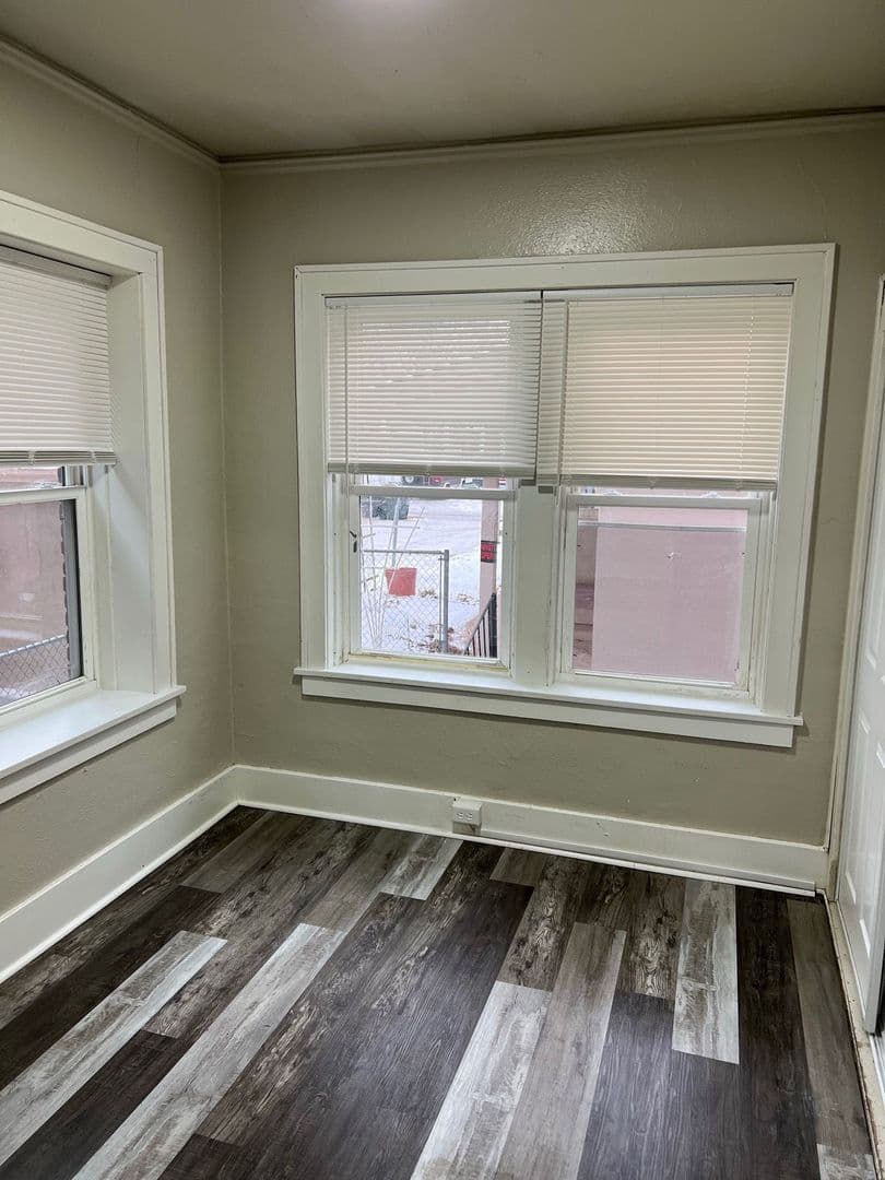 Sioux City Apartment: 301 21st Street