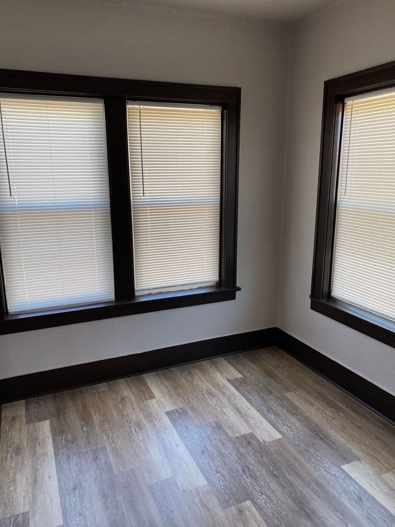 Sioux City Apartment: 301 21st Street