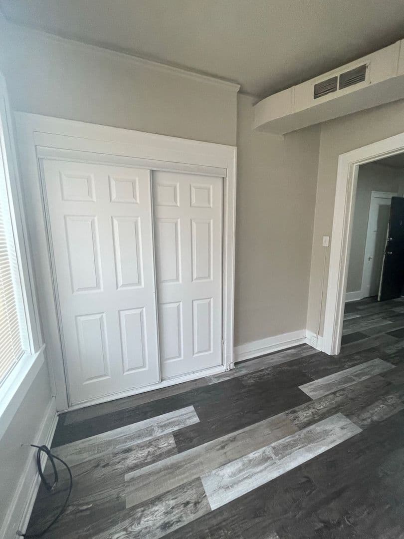 Sioux City Apartment: 301 21st Street