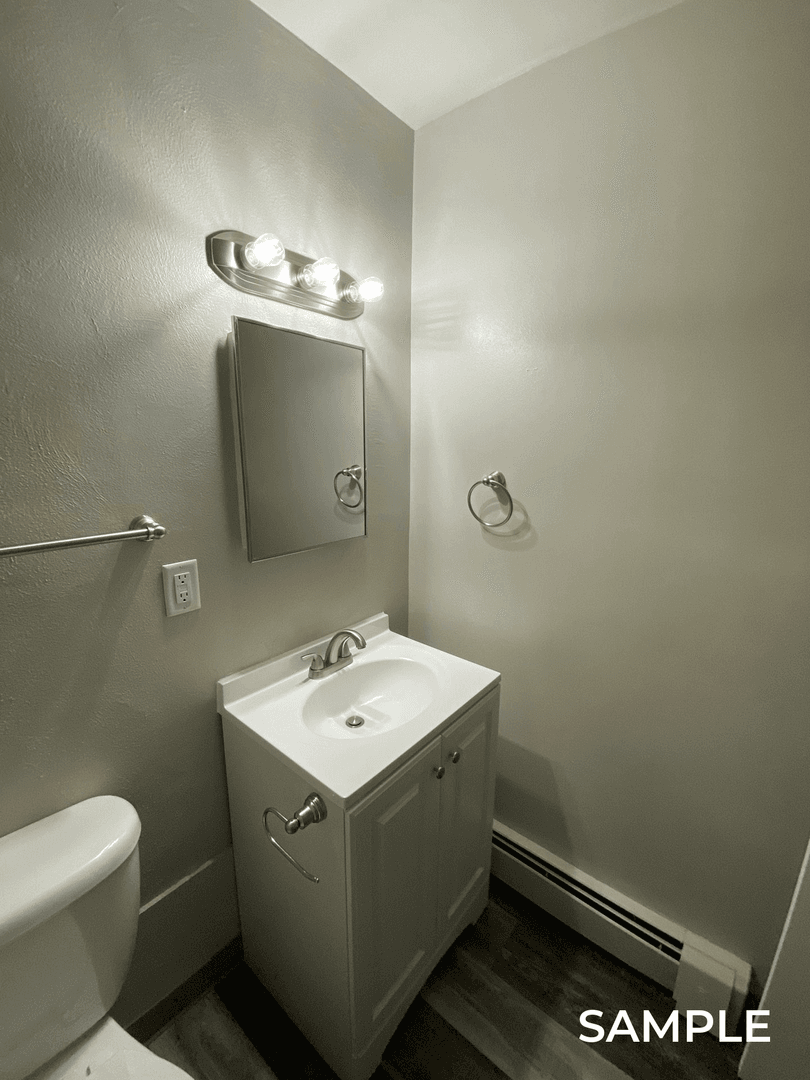 So Sioux City Apartment: 300-310 W 33rd St