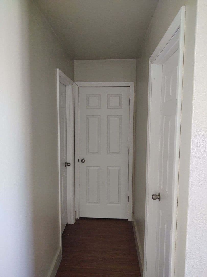 So Sioux City Apartment: 300-310 W 33rd St