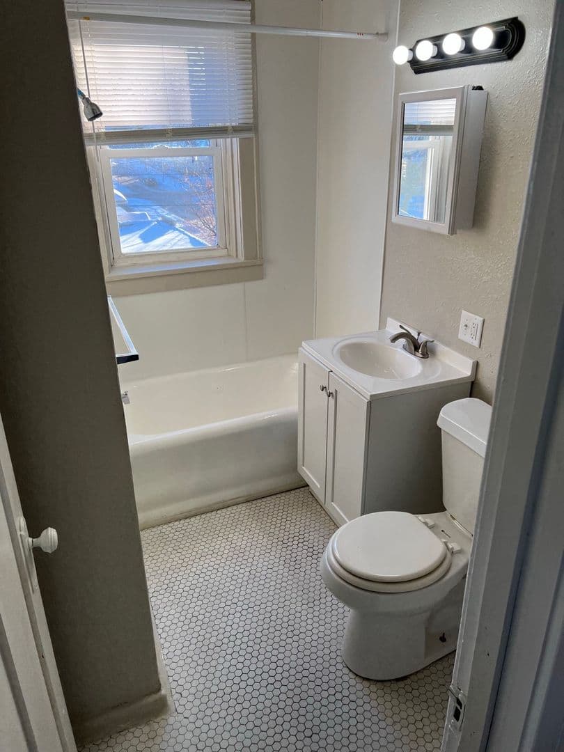 Sioux City Apartment: 301 21st Street