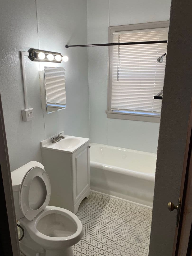Sioux City Apartment: 301 21st Street
