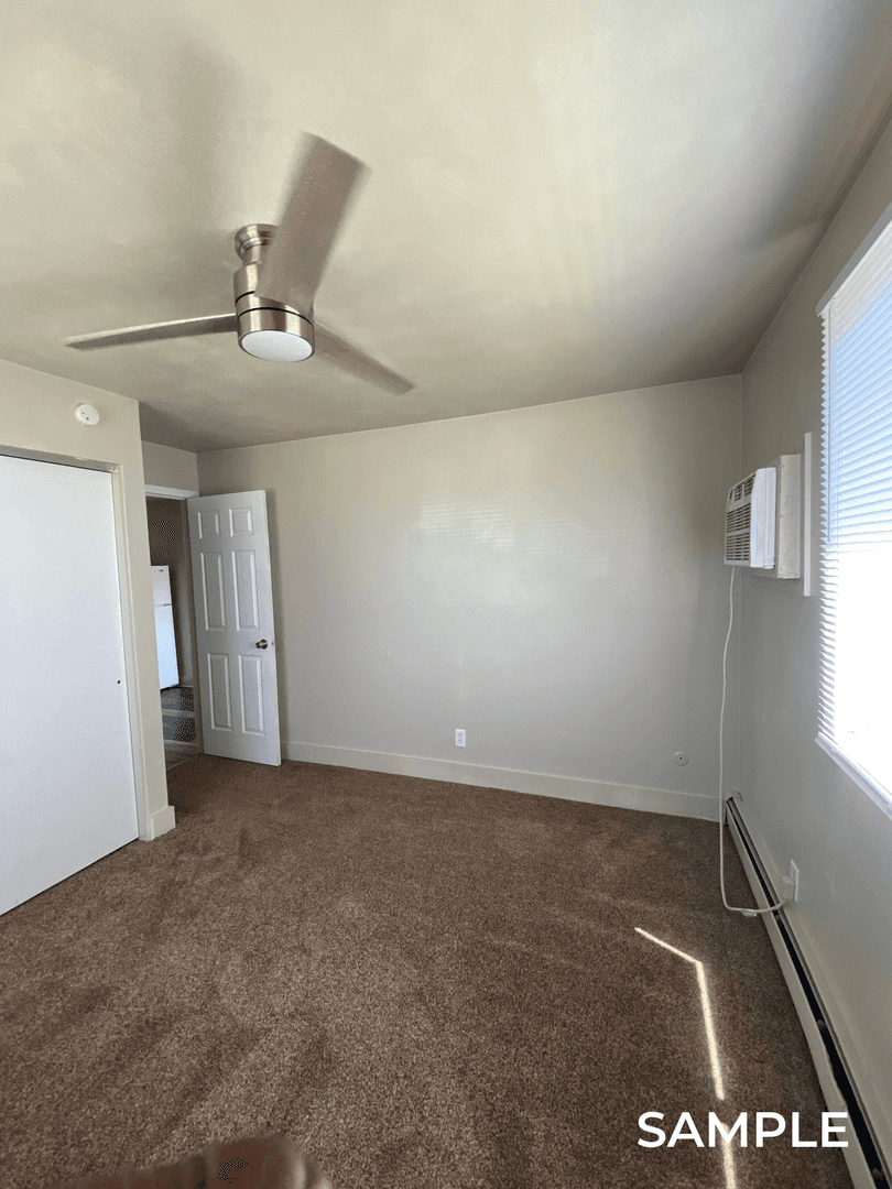 So Sioux City Apartment: 300-310 W 33rd St