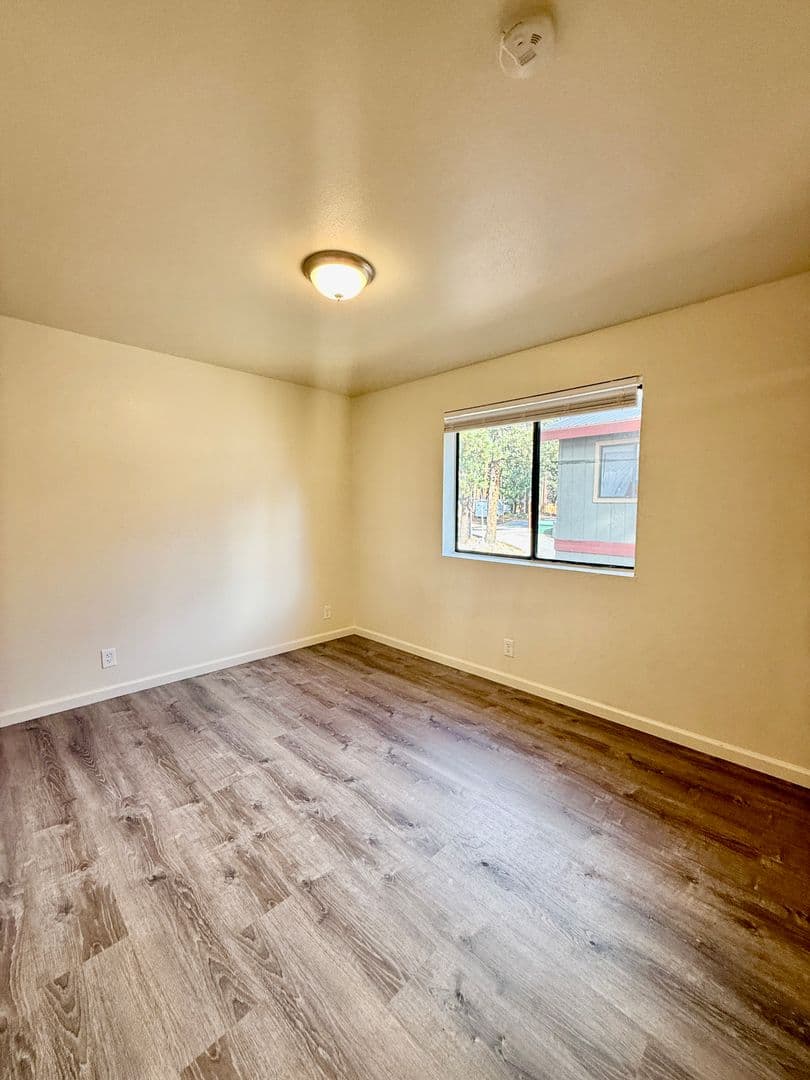 Mammoth Lakes Apartment: 201 Lupin St.