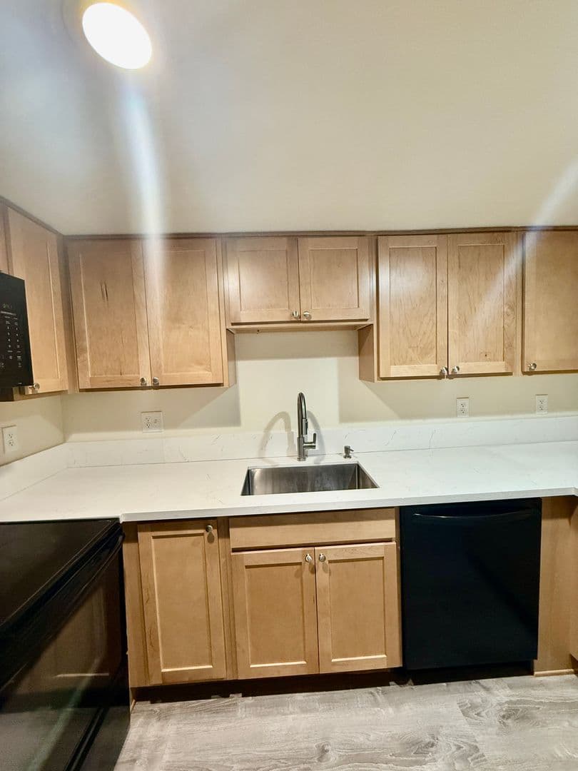 Mammoth Lakes Apartment: 201 Lupin St.