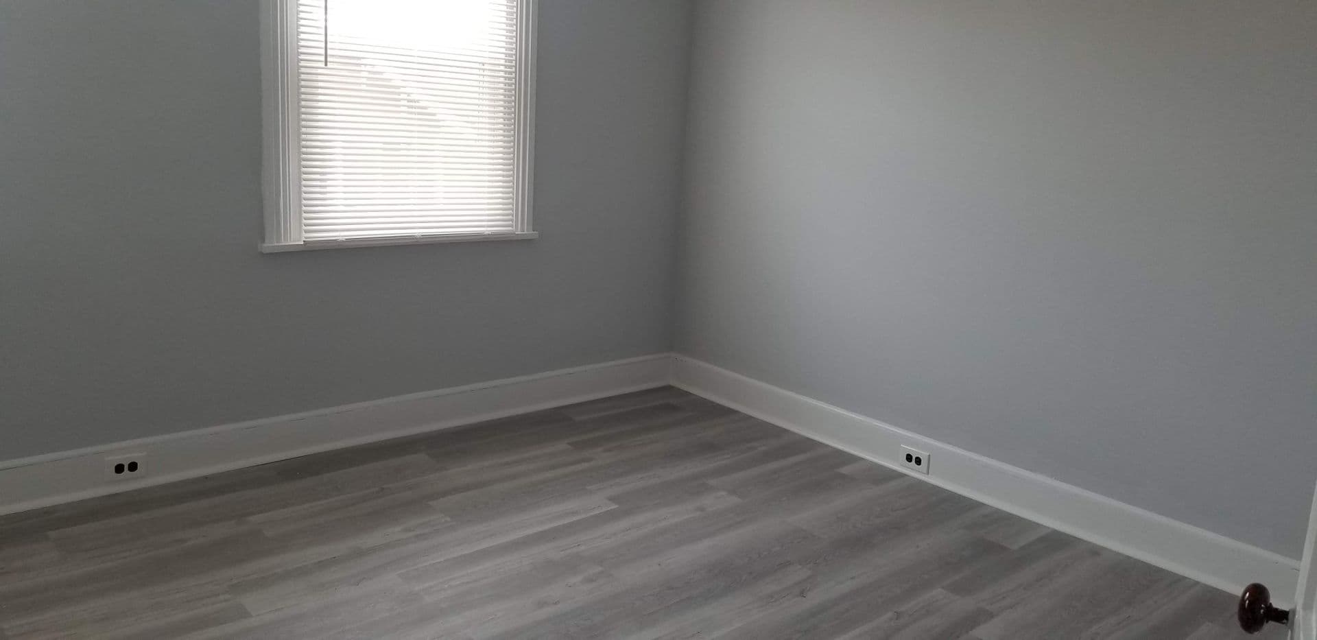 Smyrna House: 131 N Main Street