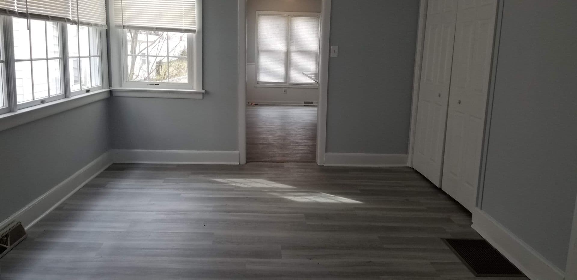 Smyrna House: 131 N Main Street