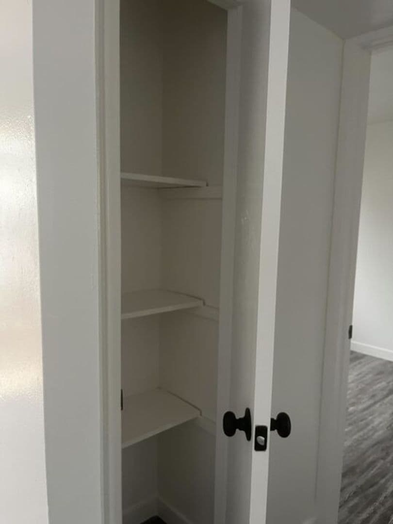 Tempe Apartment: 1433 S. Kenneth Place