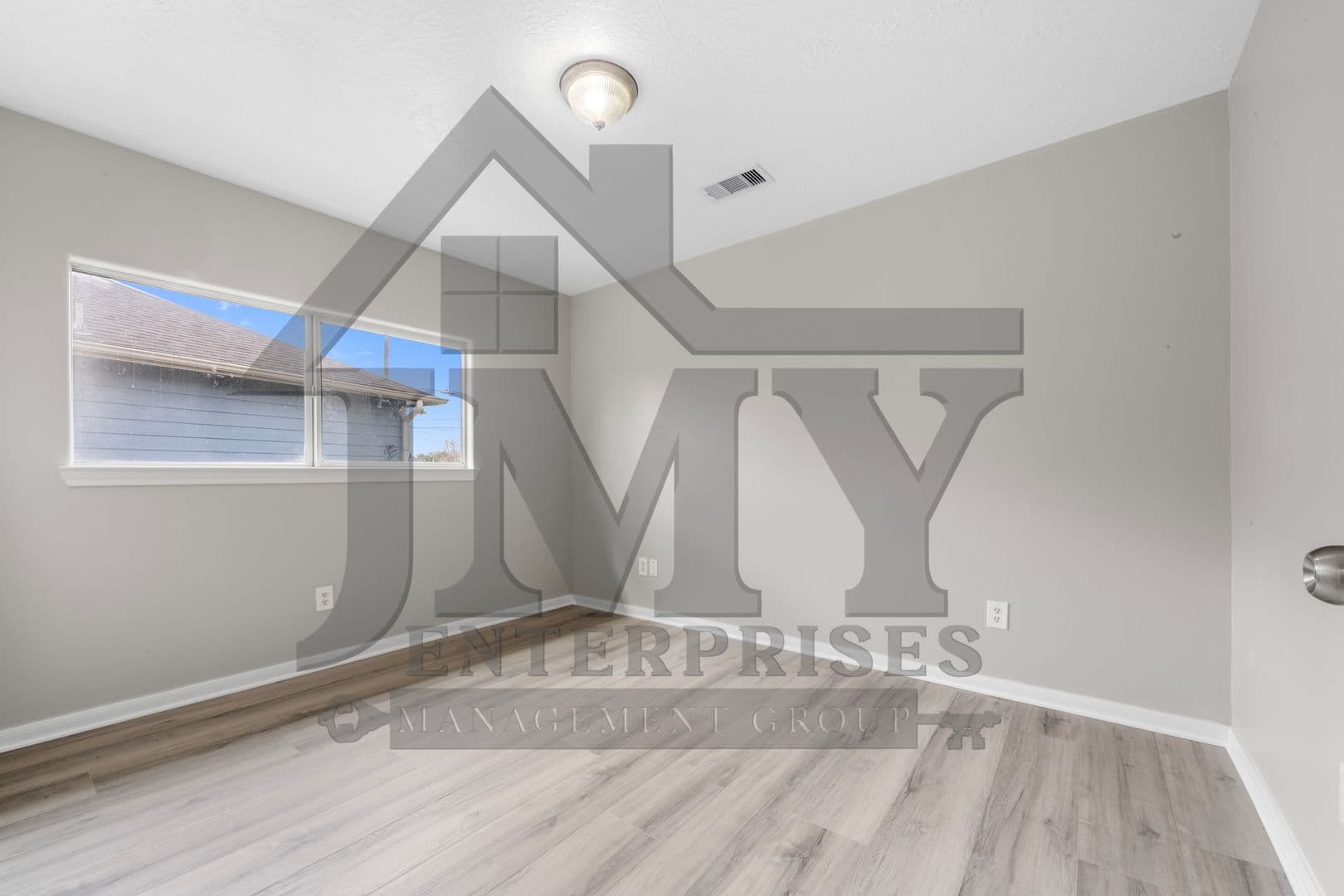 Houston Apartment: 2526 Aldon St