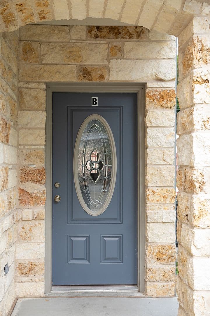 Houston Apartment: BLK 1 - Craven Oaks St.