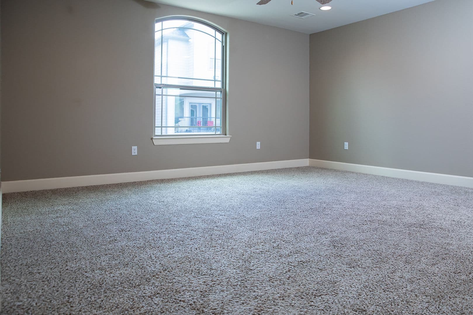 Houston Apartment: BLK 1 - Craven Oaks St.
