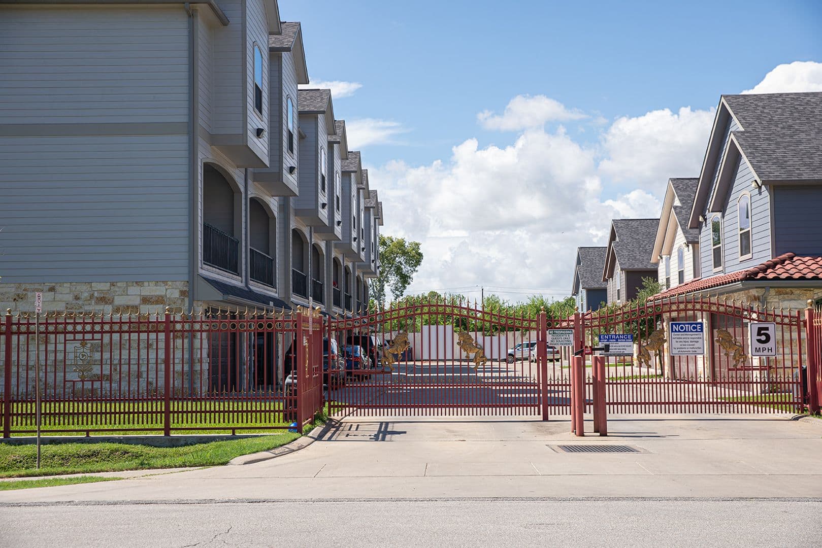 Houston Apartment: BLK 1 - Craven Oaks St.