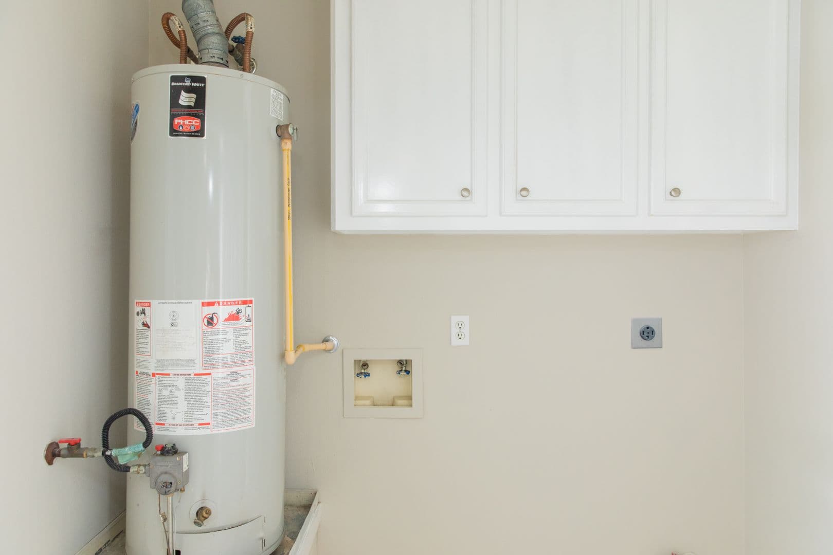 Houston Apartment: 815 Tidwell Rd