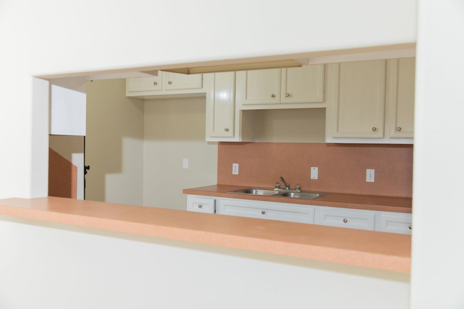 Houston Apartment: 815 Tidwell Rd