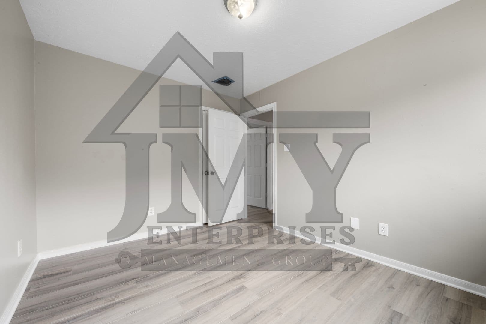Houston Apartment: 2526 Aldon St